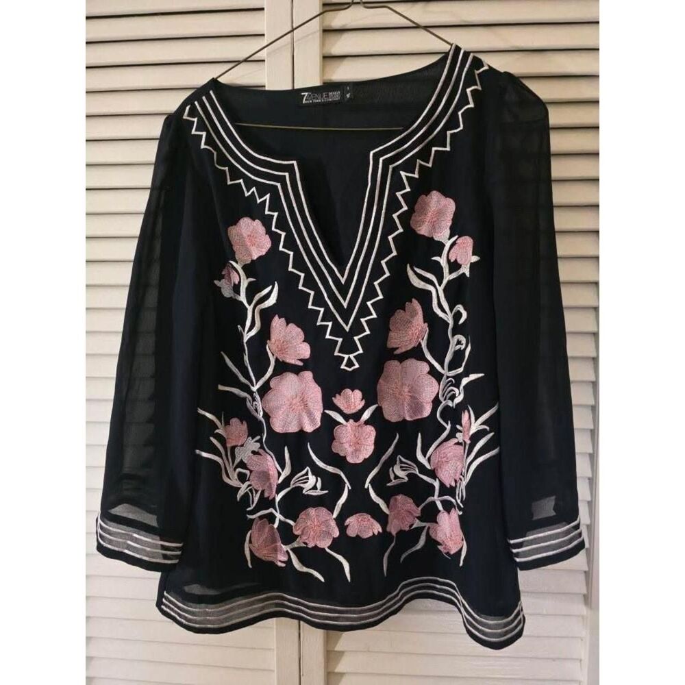 New York and Company Black Embroidered Split V Neck Boho Tunic Top Size S